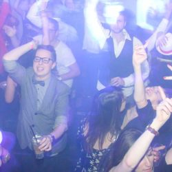 Partying mit DJ + Live E-Guitar